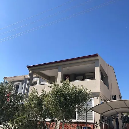 בית נופש Hare House Alacati - Bahceli Evde Keyifli Konaklama *