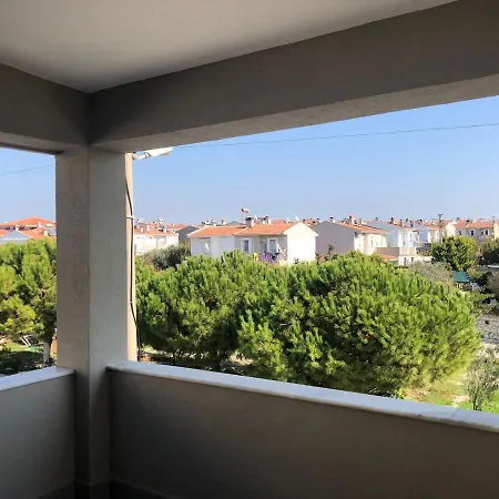 Hare House Alacati - Bahceli Evde Keyifli Konaklama Feriehus Çeşme